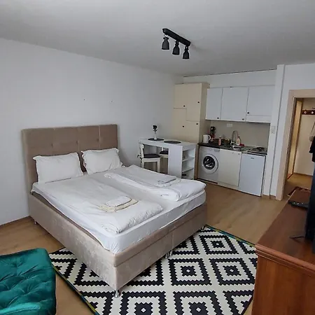Apartment Downtown Republic Square *