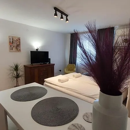 Downtown Republic Square Apartment Belgrade